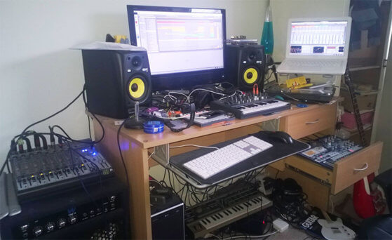 messy home studio